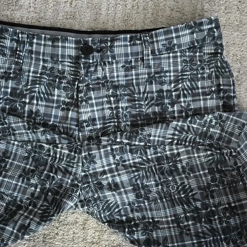 Tommy Bahama | Floral Shorts